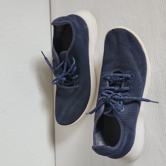 Allbirds Snakers - Picture 8 of 10